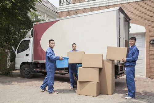 Local man with a van service in Elephant and Castle for home and office moves