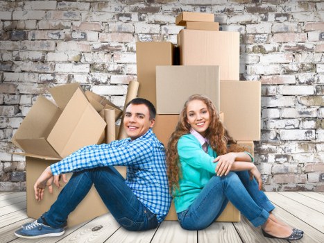 Moving boxes and removal team in Elephant and Castle