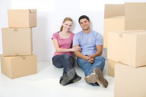 Elephant and Castle moving support for single items, flats, and commercial deliveries