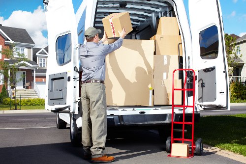 Packing and transport preparation for a moving truck service in Elephant and Castle
