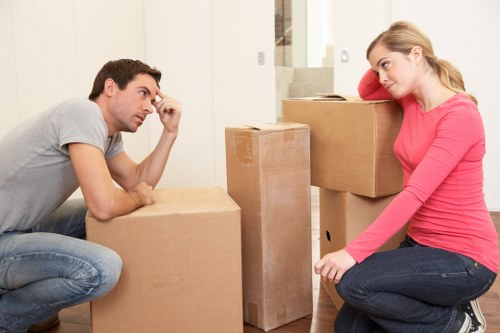Practical moving help in Elephant and Castle
